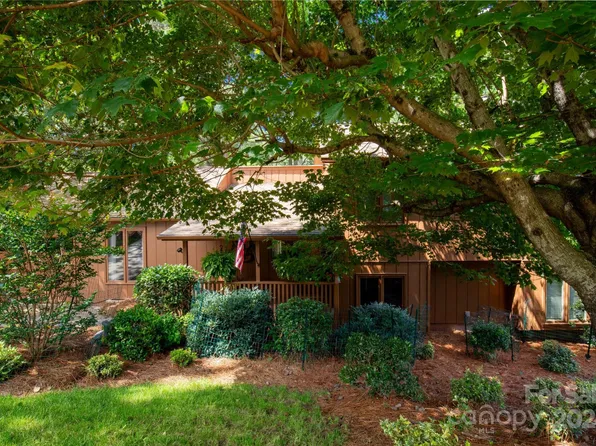 1007 Palmyra Dr, Tega Cay, SC 29708