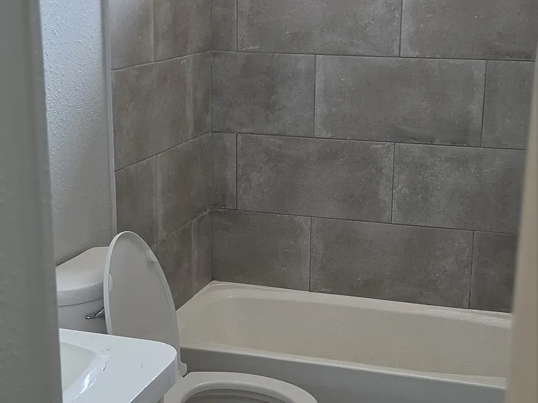 1545 Swan Ct — Photo 11
