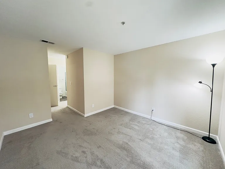 5675-50 Jacquiline Way #51 — Photo 9