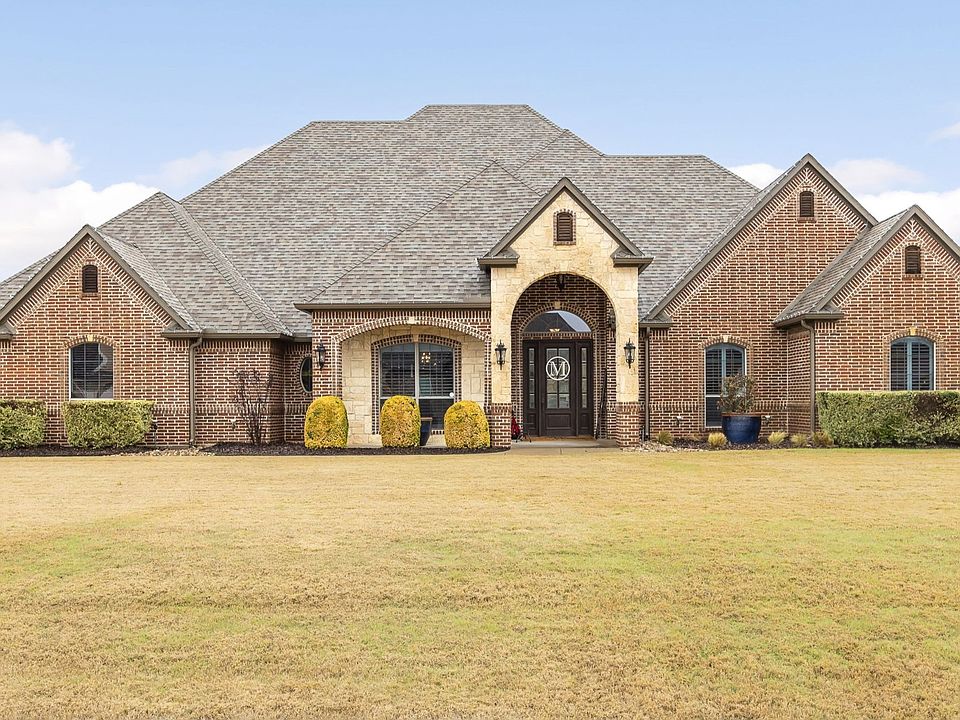 1st image of 2036 Willow Bend Dr