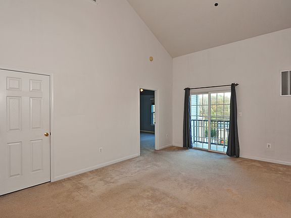 5th image of 129 E 1st Ave #7