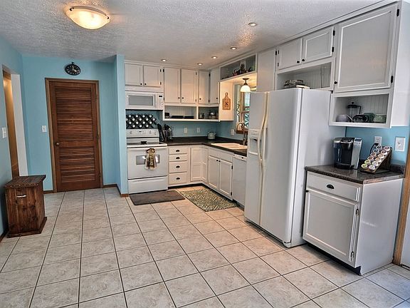 4th image of 3729 Rawlings Dr