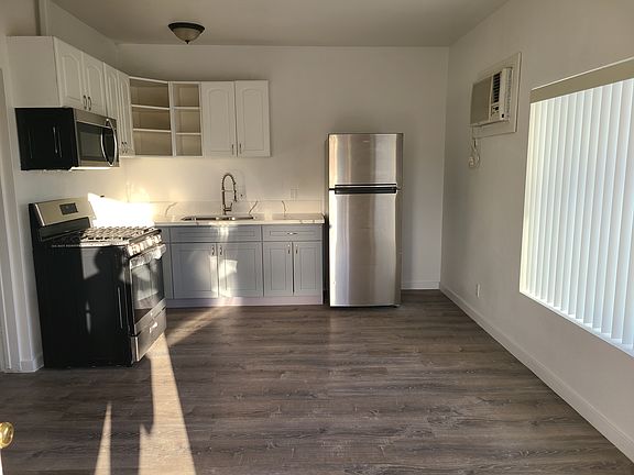 5th image of 66012 Estrella Ave Unit 6