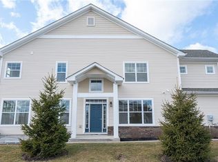 21 Highrose Ridge Way, Middletown, NY 10940