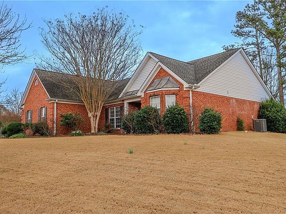 3rd image of 3385 Stoneleigh Run Dr