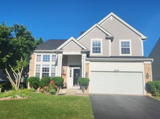 1759 Ellington Dr #D, Aurora, IL 60503