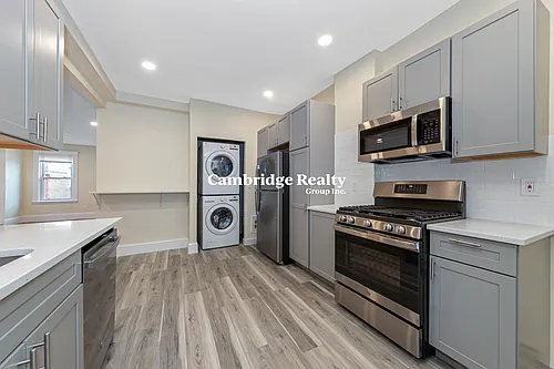 44 Brackett St #3T Photo 1