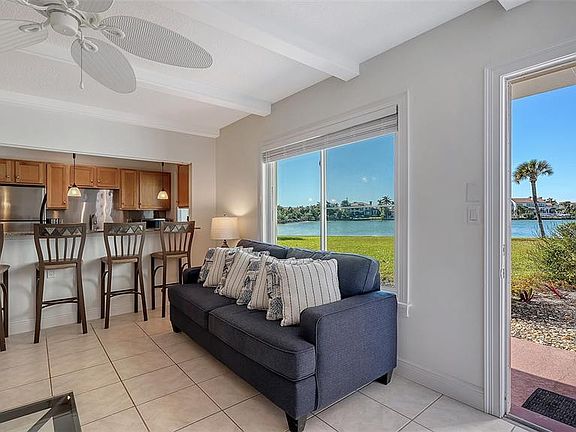 5th image of 761 JOHN RINGLING BOULEVARD #5
