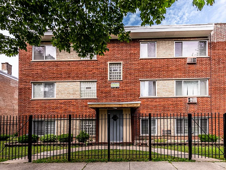 8326 S Ellis Ave — Photo 8