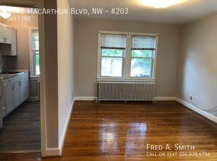 5142 Macarthur Blvd NW #203, Washington, DC 20016