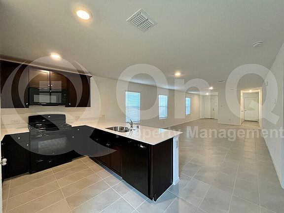 3rd image of 7717 Lindheimer Ln