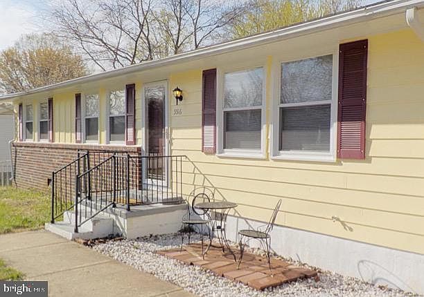 2nd image of 5516 Larch St