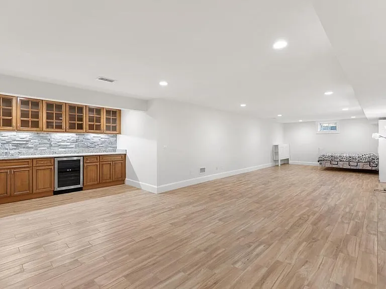 10 Fox Hill Rd — Photo 15