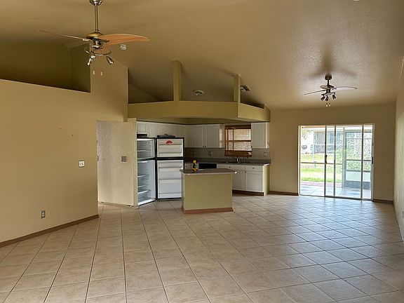 2nd image of 1410 NW Juanita Pl