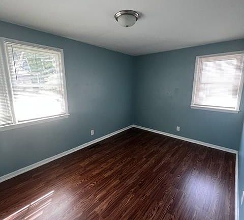 3rd image of 1411 Plymouth St