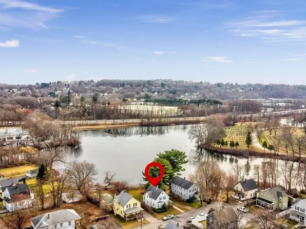 9 Trowbridge Circuit, Worcester, MA 01603