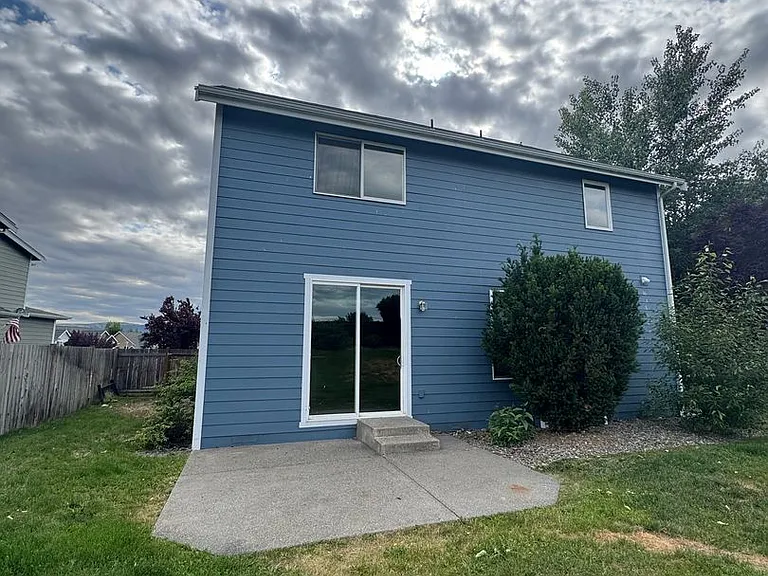 2210 N Clearview Dr — Photo 41