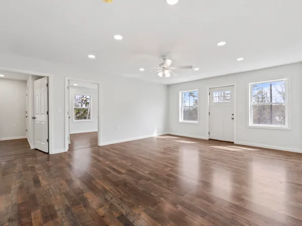28 Orchard Street, Gardiner, ME 04345