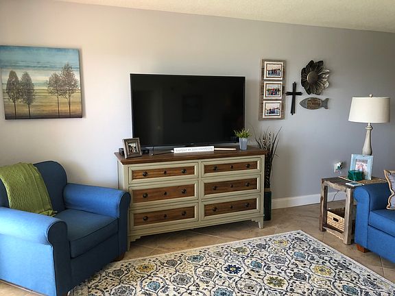 5th image of 732 Bayside Dr Unit 405