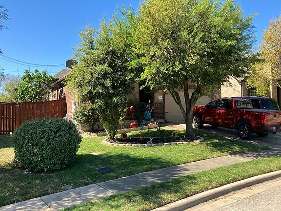 3rd image of 2749 Santa Ana Ln