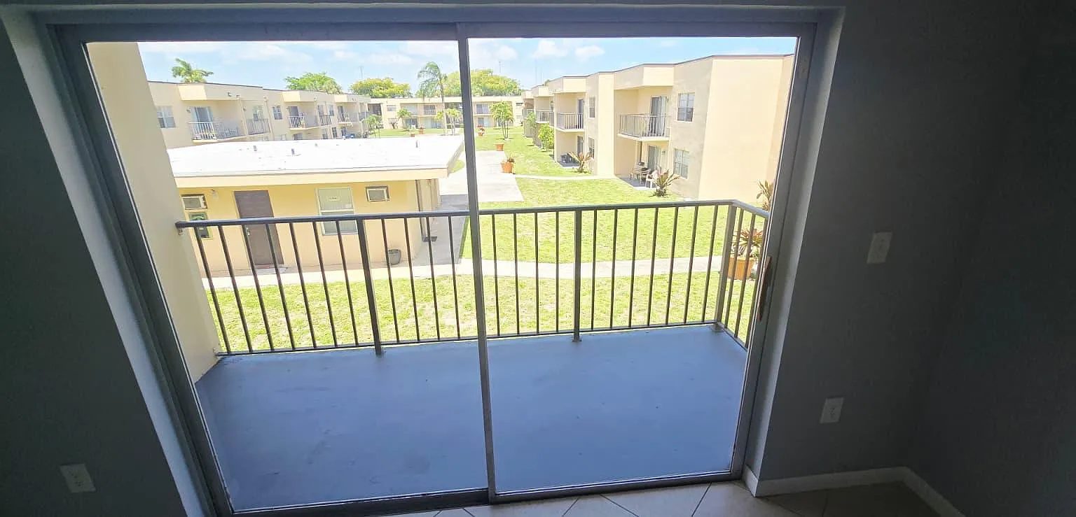 1 bed, 740 sqft, $1,450 — Photo 2
