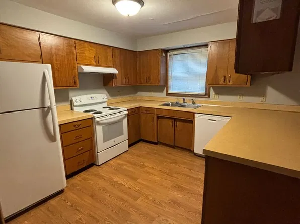 1315 College Street, 1315 College St #B, Cedar Falls, IA 50613