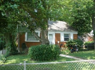 602 McHenry Rd, Pikesville, MD 21208