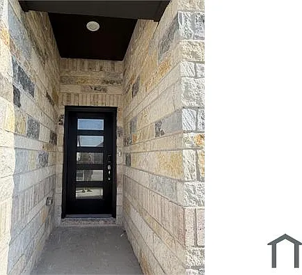 1409 Old Stead Dr — Photo 3
