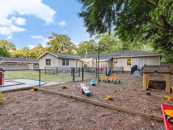4th image of 1534 Orange Grove Rd