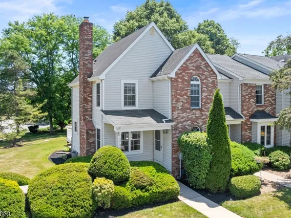 42 Shire Ct, Hillsborough, NJ 08844