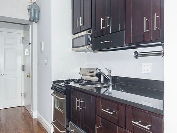 2nd image of 250 Mott St APT 10