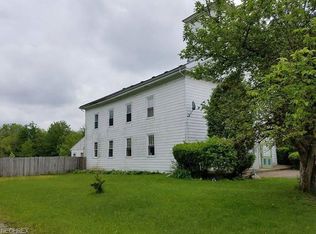 9571 Madison Rd, Montville, OH 44064