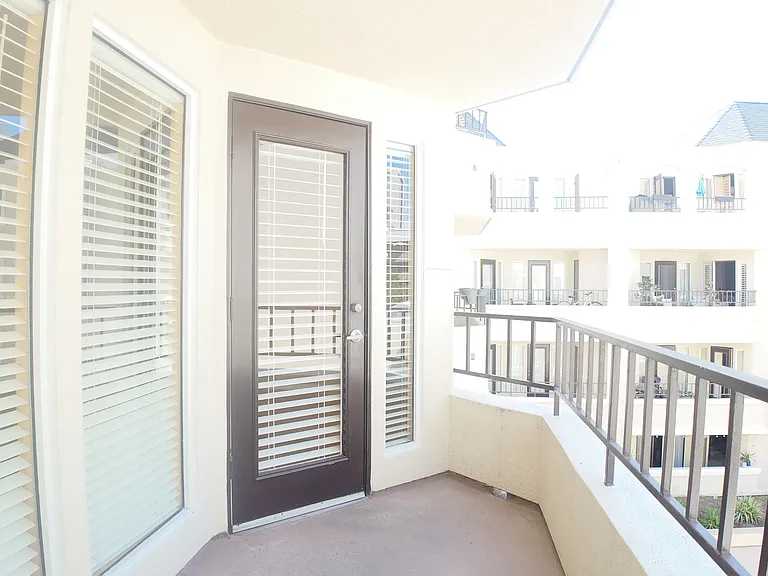 655 Columbia St #313 — Photo 21