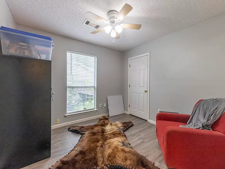 1815 Watts Rd — Photo 14