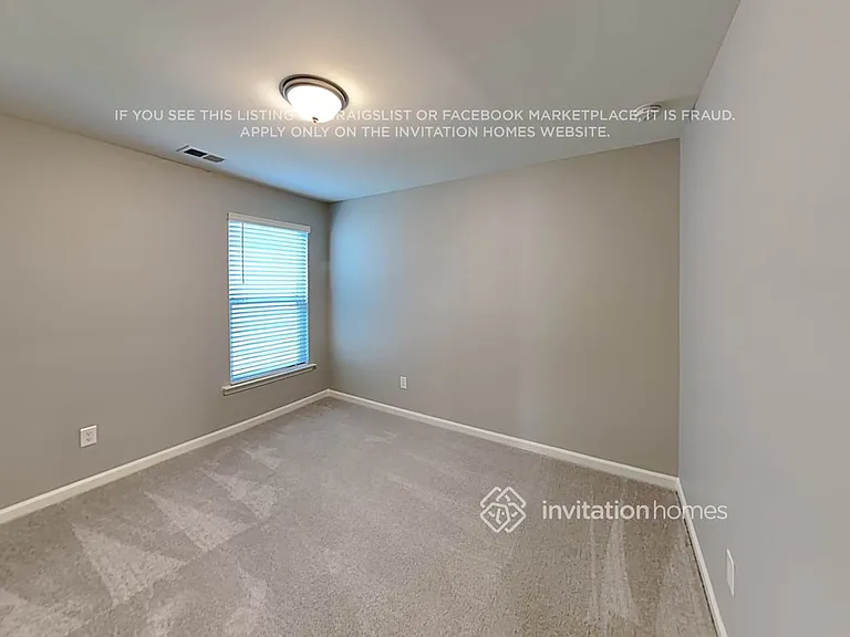 117 Webster Cir — Photo 16
