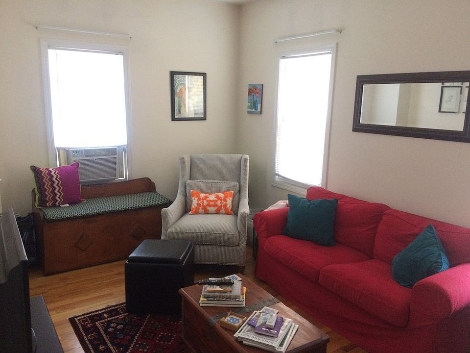 1st image of 2178 Steinway St #2