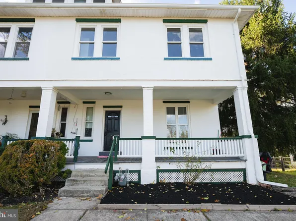 17 Clamer Ave, Collegeville, PA 19426