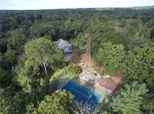 41 Merriebrook Ln, Stamford, CT 06902