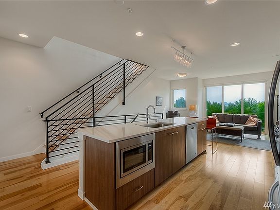 5th image of 4251 214th Pl SE #70