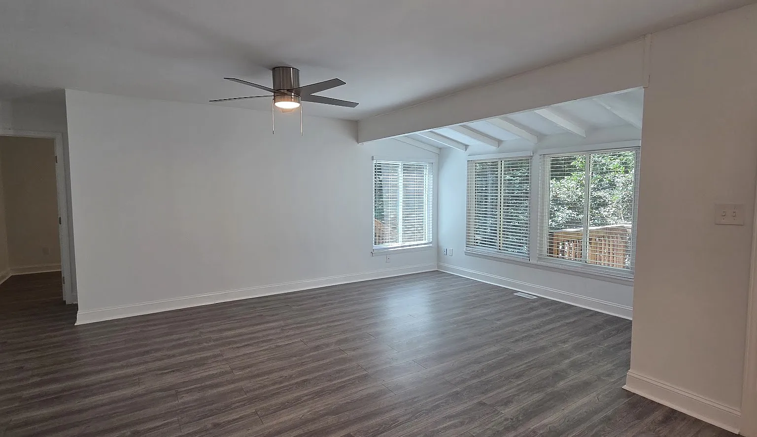 3 bed, 2385 sqft, $2,695 — Photo 4