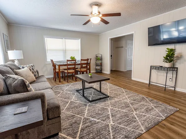 510 Burchwood Bay Rd #A, Hot Springs National Park, AR 71913