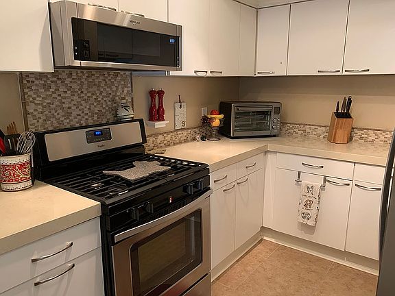 5th image of 35200 Cathedral Canyon Dr #B17