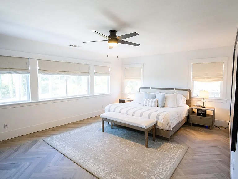 33896 Calafia St — Photo 22