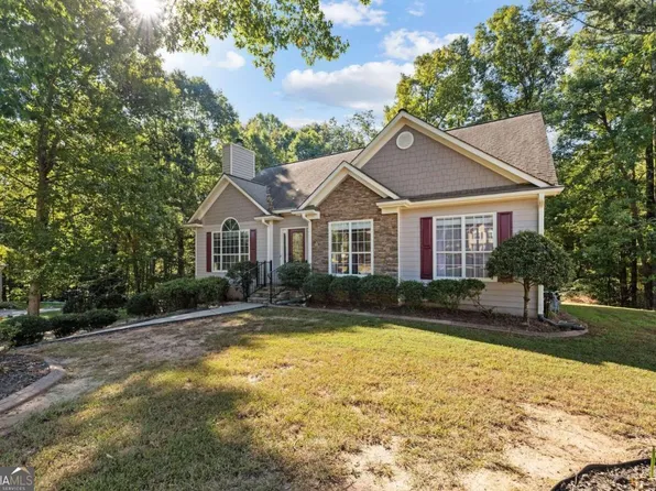 2885 Woodland Hills Dr, Cumming, GA 30040