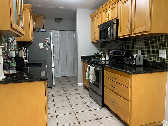 4th image of 14063 SE 45th Ct