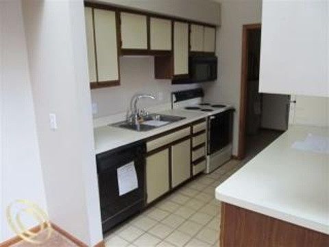 3rd image of 1535 Harbour Ct APT 69