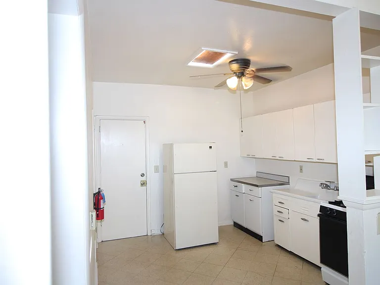 46 Park Ave #9 — Photo 17