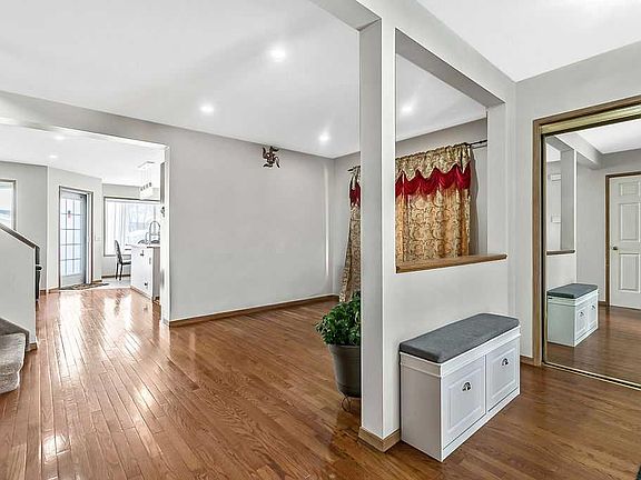 5th image of 38 S Martinwood Rd NE