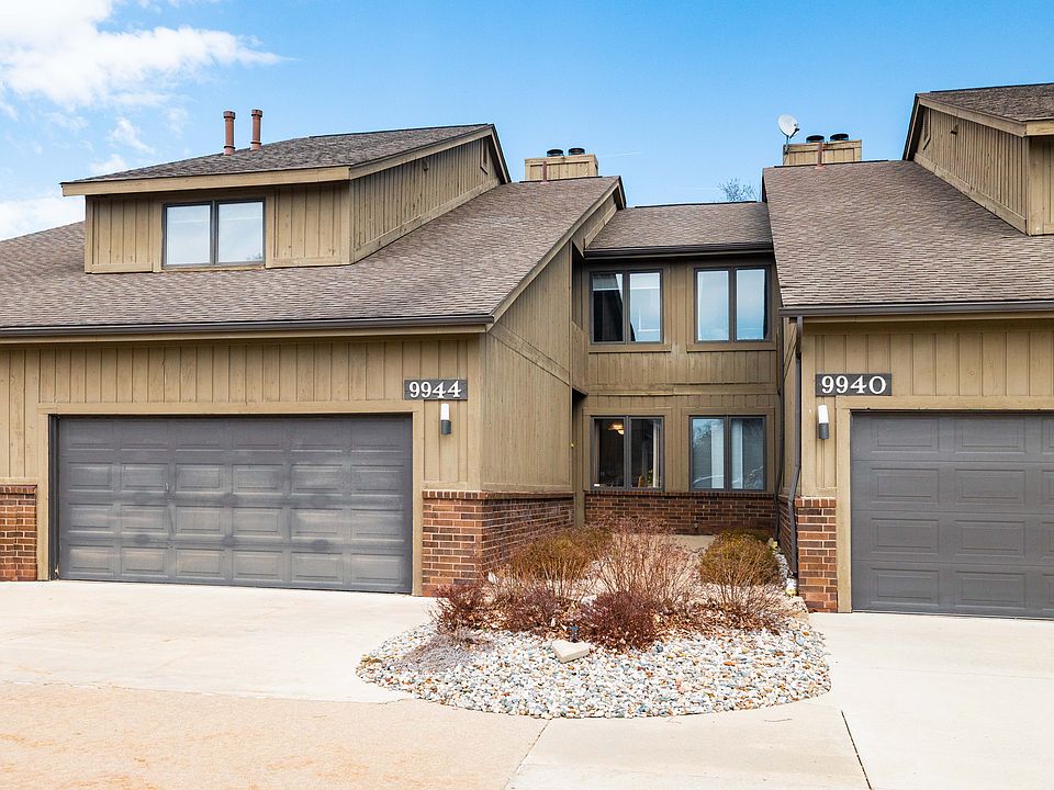 1st image of 9944 Hawthorne Glen Dr