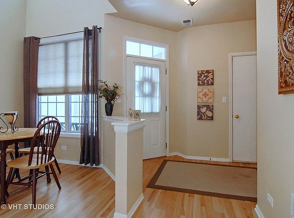 3rd image of 1012 Sheridan Cir